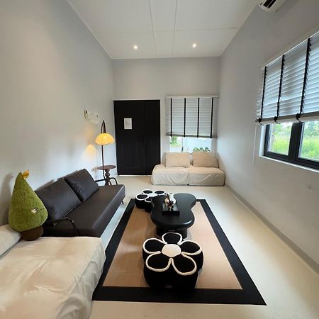 Zen Retreat Glass Pool Villa Taiping Exterior photo